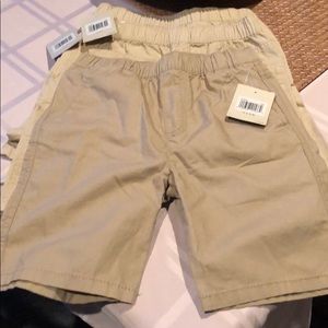 BNWT Levi’s Boys kaki shorts 7X and 2 pairs 7XL.